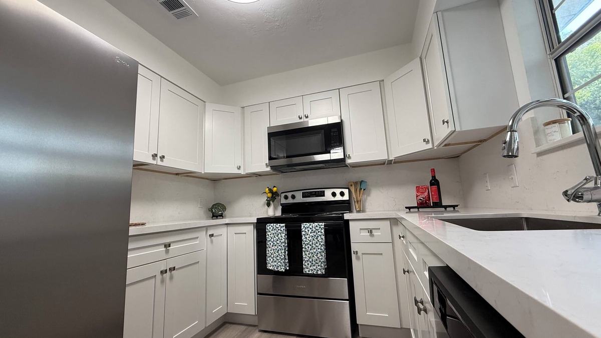 Lake City House | Charming 2-bedroom house with WiFi, AC in fantastic Lake City