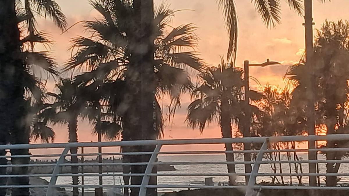 Herzliya Pituach Hotel | Charming 2-bedroom hotel in fabulous Herzliya with WiFi, AC, fitness room
