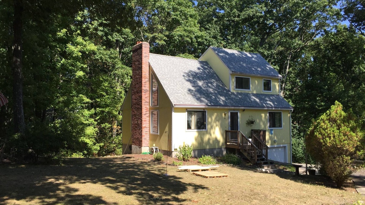 Ashland House | Charming 2-bedroom house in enjoyable Ashland