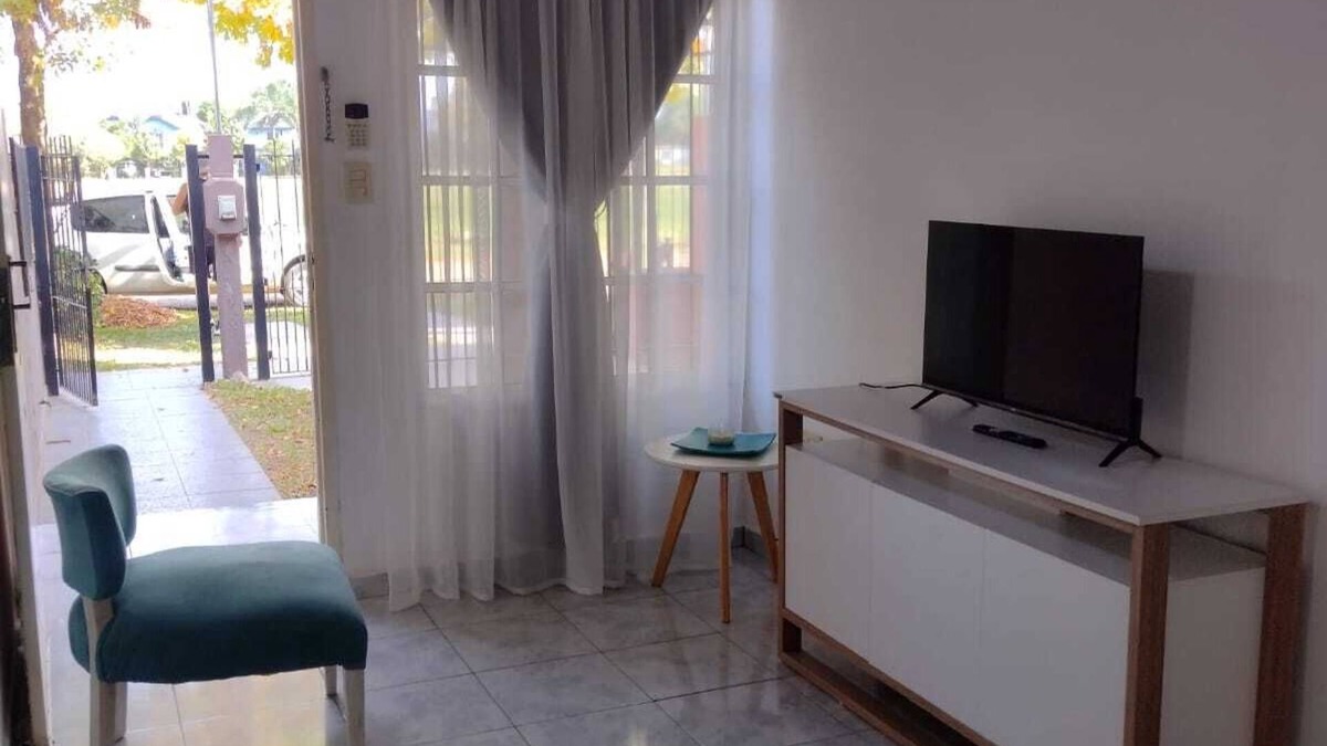 Colon House | Charming 2-bedroom house in Colón, close to the beach and downtown.