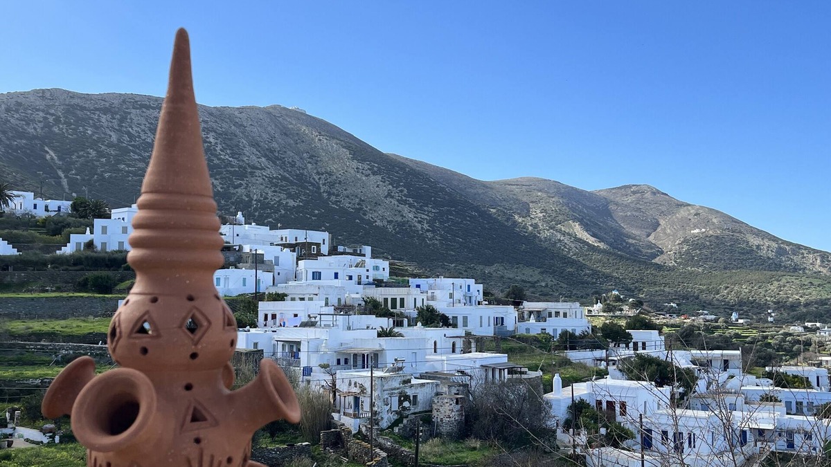 Apollonia House | Charming 2-bedroom house in the heart of Sifnos with WiFi, AC & amazing view.