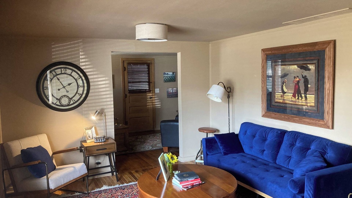 Peru House | Charming 2-bedroom house in lovely Peru with AC
