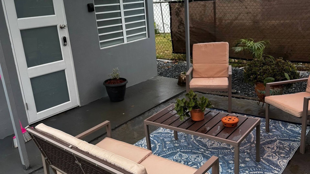 Camuy House | Charming 2-bedroom house with WiFi, AC, jacuzzi in delightful Camuy