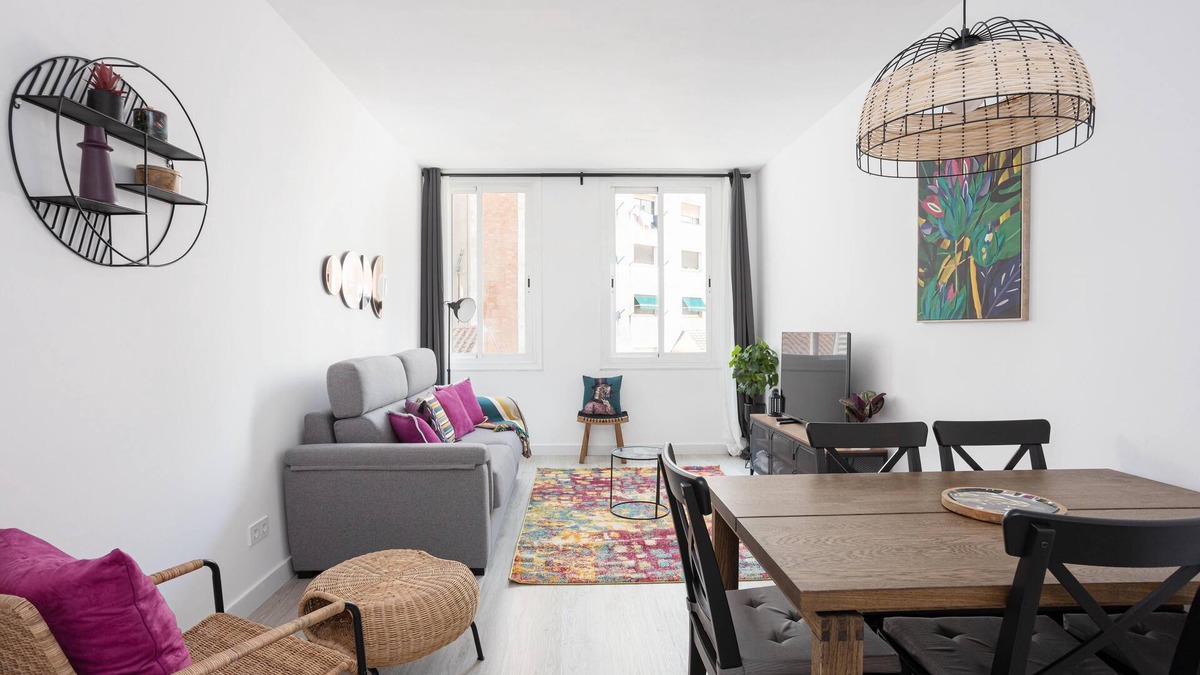 el Camp d'en Grassot i Gracia Nova Apartment | Charming 2 bedroom in Trendy Gracia, 5 mins from the metro and 10 from Sagrada Familia!