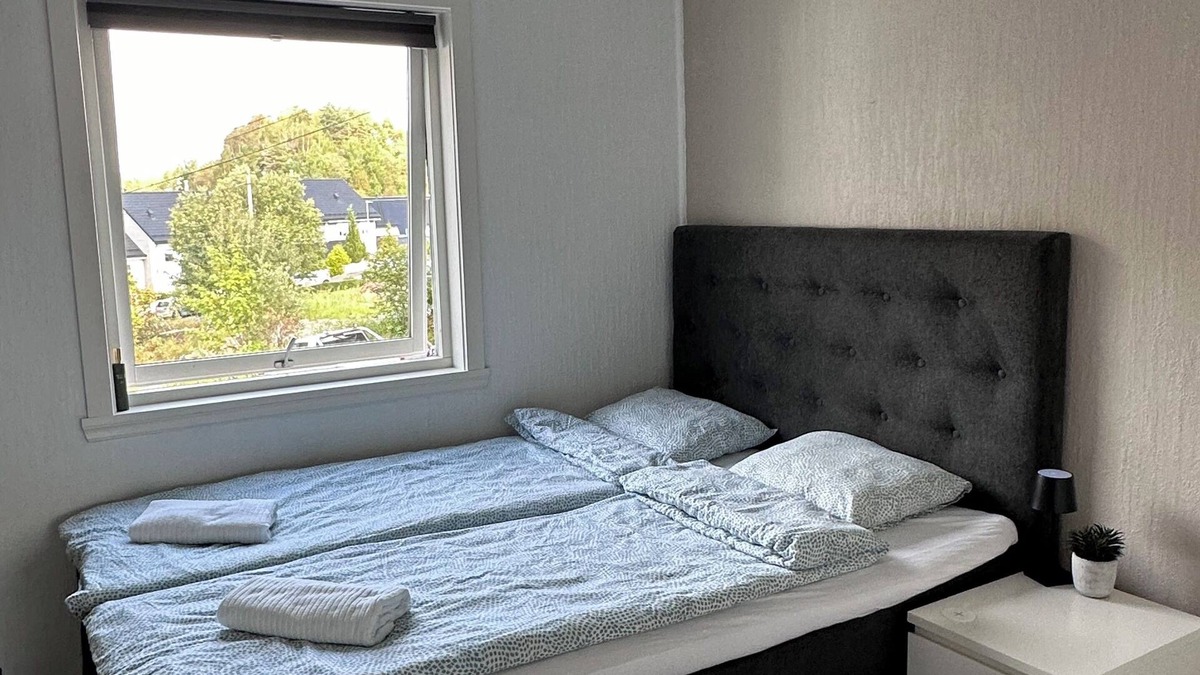 Fyllingsdalen Apartment | Charming 2-bedroom in sheared apartment in lovely Bergen with WiFi, AC