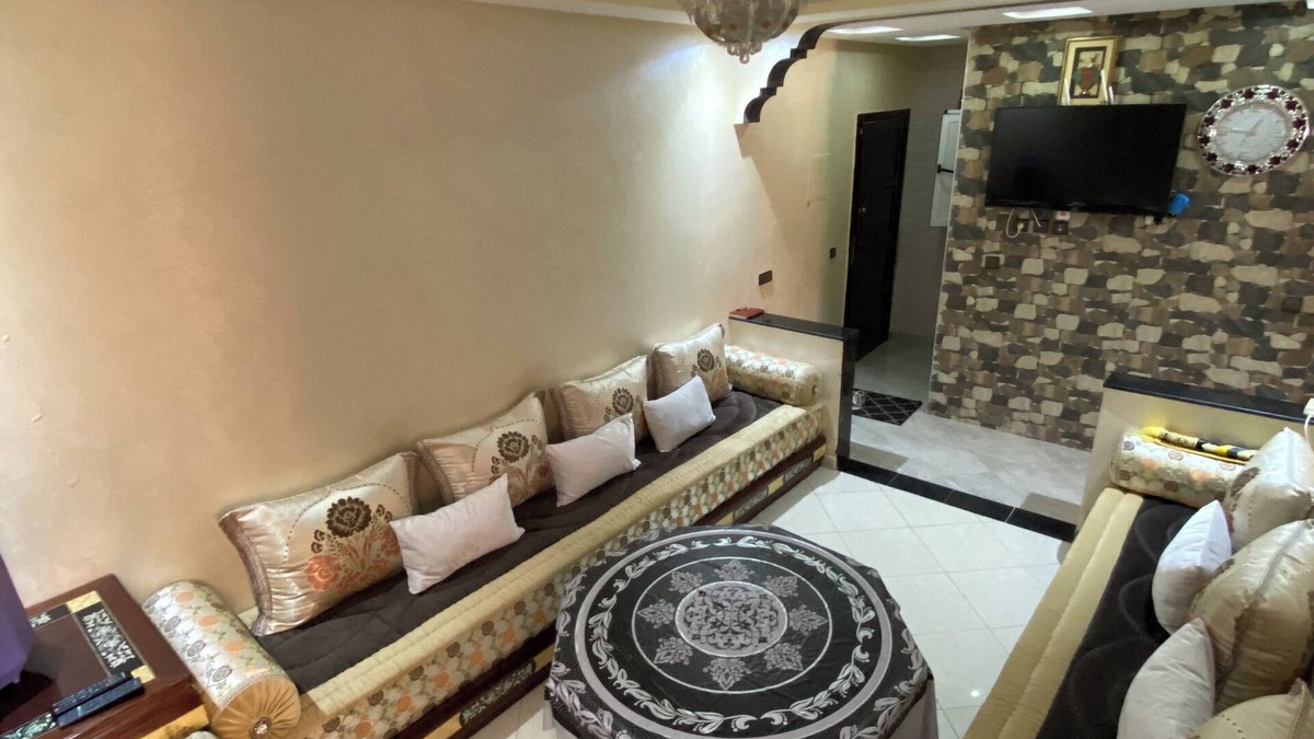 Dcheira El Jihadia Apartment | Charming 2-bedroom apartment in fabulous Souss-Massa with AC