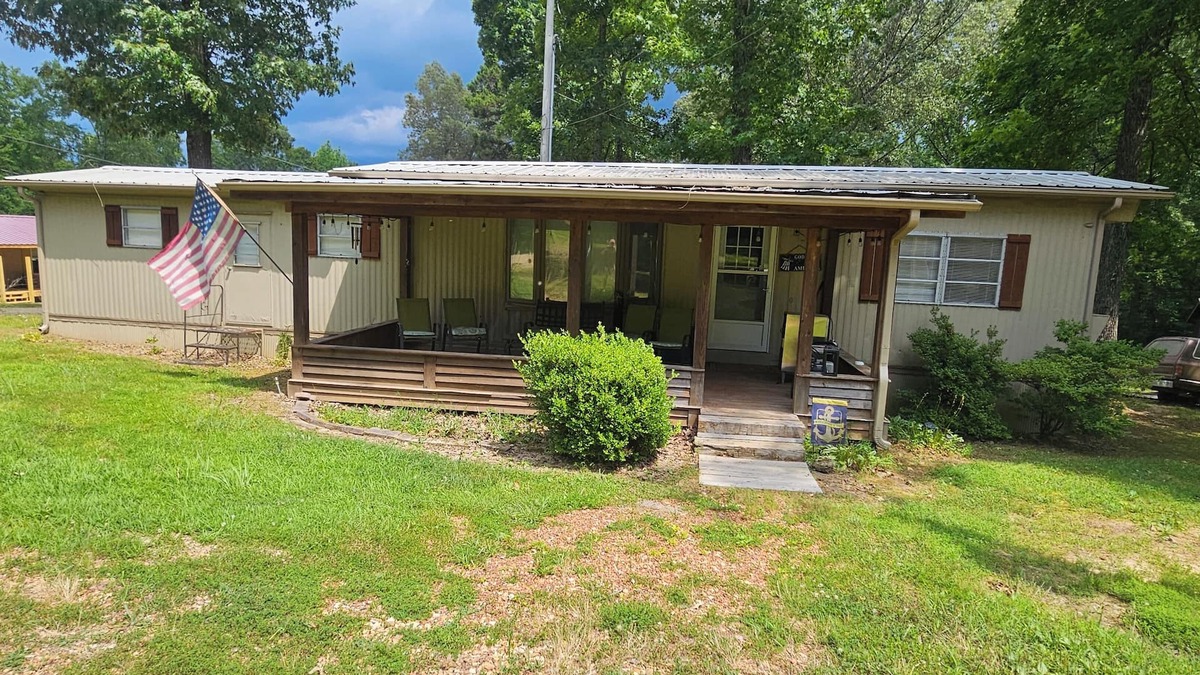 Stewart House | Charming 2-bedroom mobile home in Leatherwood Bay/KY Lake area, Dover,Stewart TN