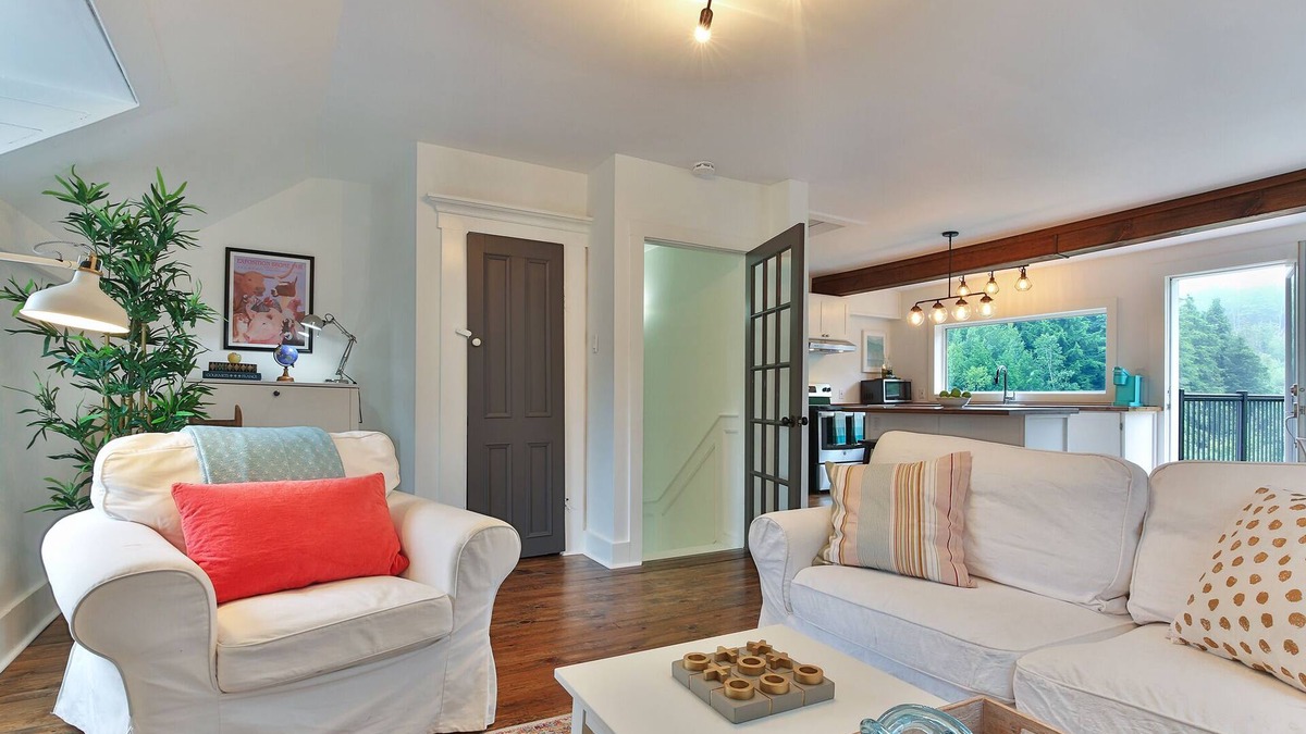 Knowlton Apartment | Charming 2 bedroom rental unit in Knowlton village