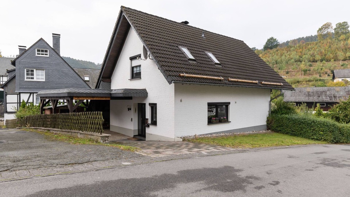 Elpe House | Charming 2-Bedroom Retreat