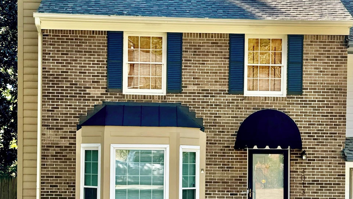 Crestline Heights House | Charming 2-bedroom townhome conveniently located