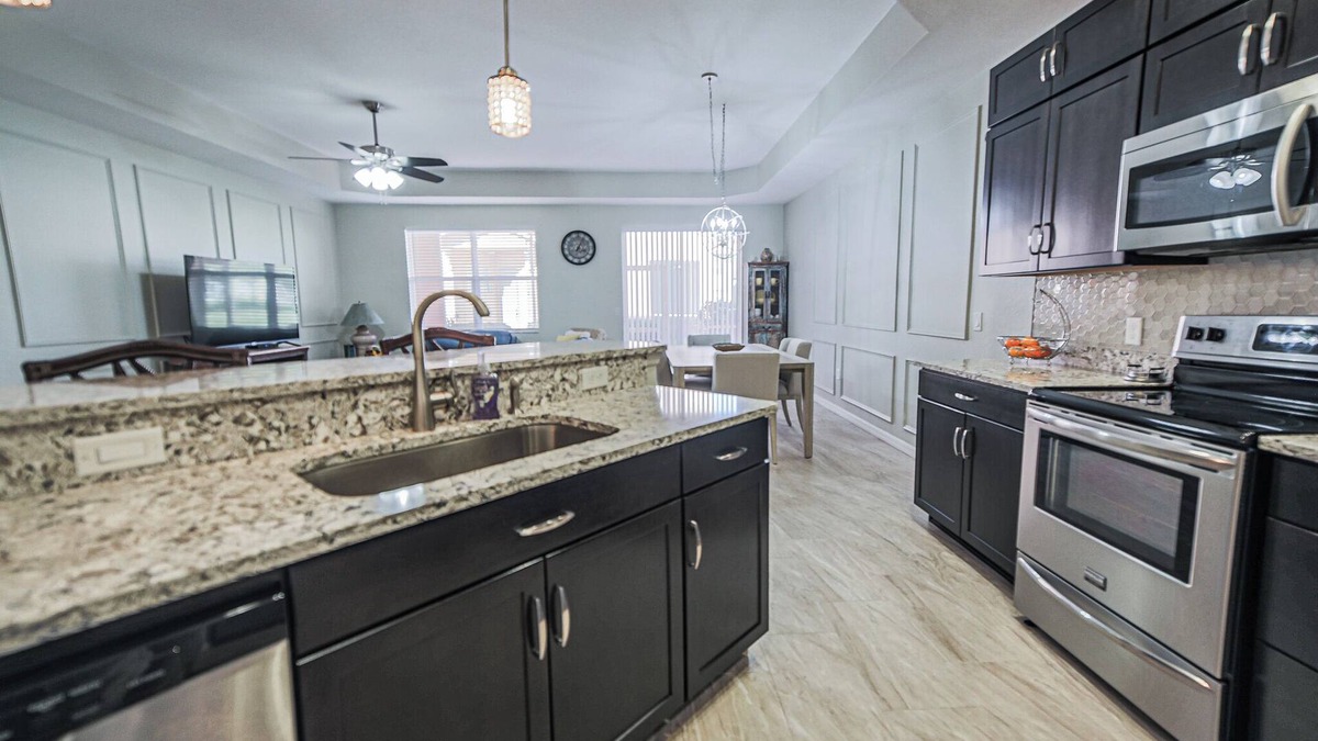 Biggar House | Charming 2-bedroom townhome with AC, WiFi in tranquil Fort Myers