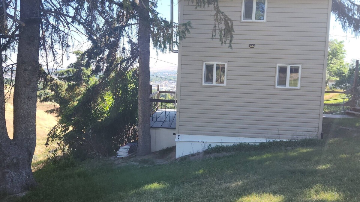 Pocatello Cottage | Charming 2-bedroom Tiny home, with Wi-Fi in Pocatello