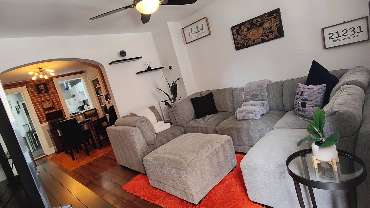 Fells Point House | Charming 2-bedroom townhome with WiFi, AC in awesome Fells Point Baltimore