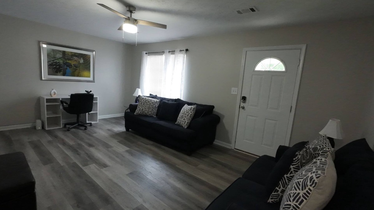 Jonesboro House | Charming 2-bedroom townhome with WiFi, AC in fabulous Jonesboro