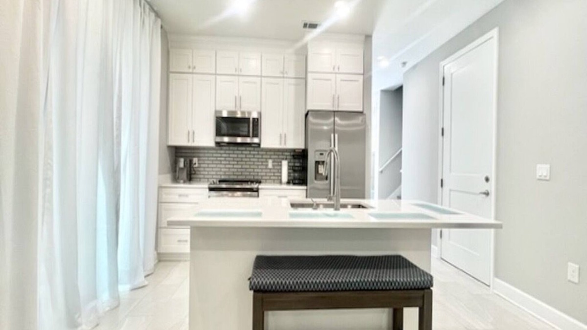 Niceville House | Charming 2-bedroom townhome in peaceful Niceville - room for boat and RV parking