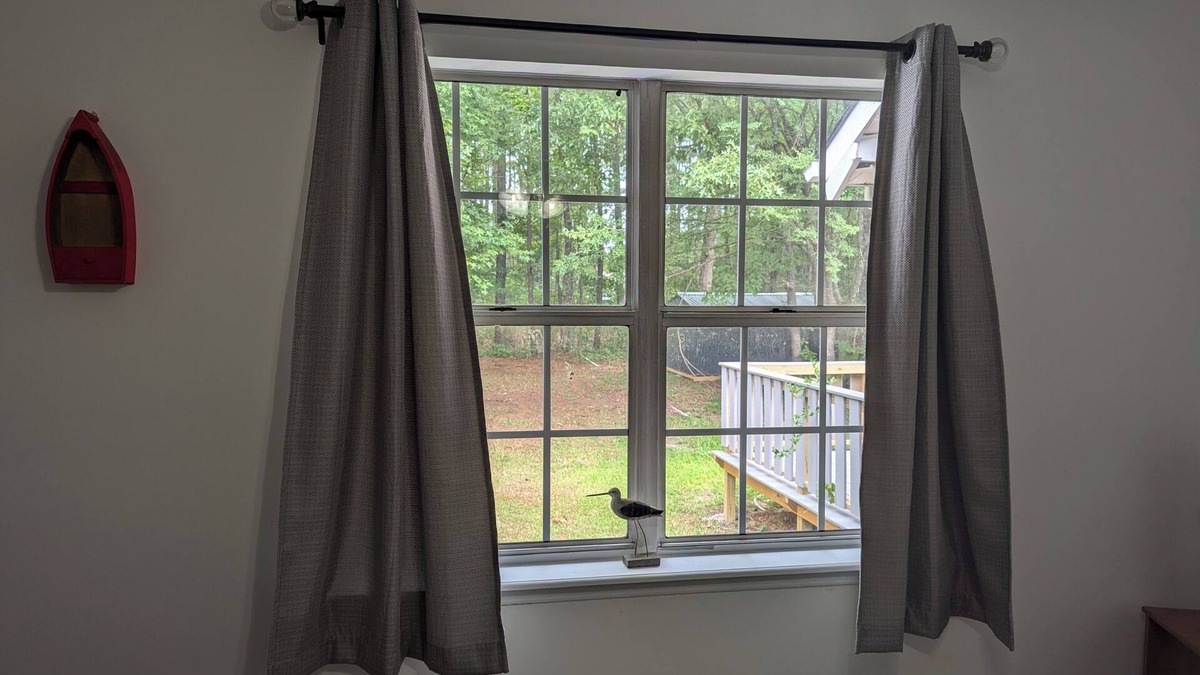 Summerton House | Charming 2-bedroom townhome with AC and WiFi in peaceful Summerton