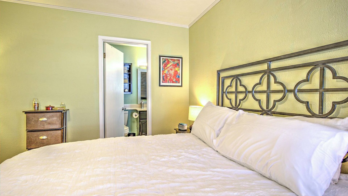 Menlo Park House | Charming 2-bedroom townhome in lovely Tucson near Mountains and downtown fun