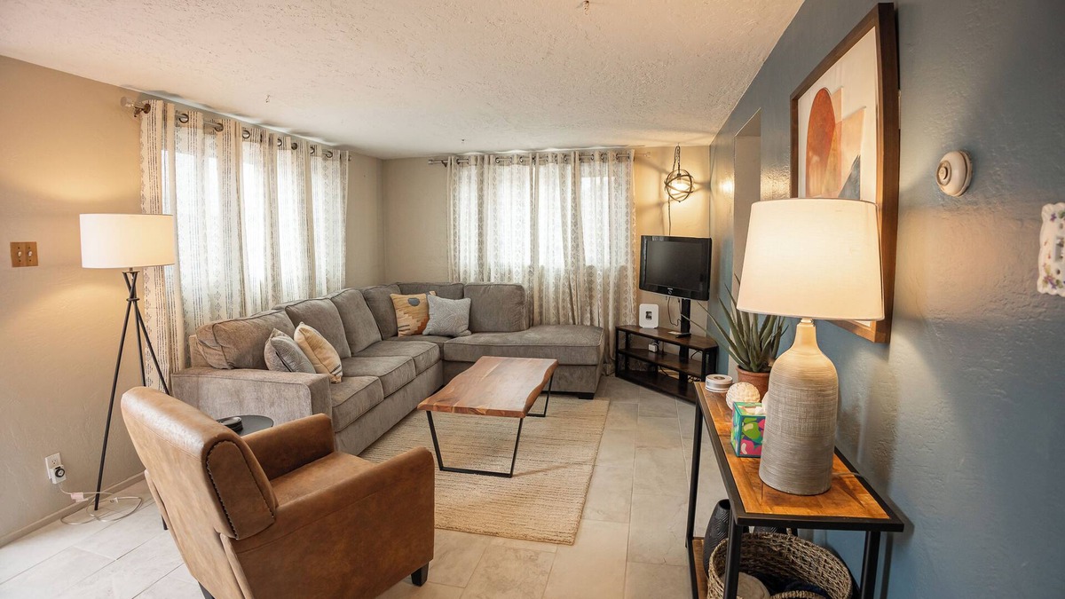 Northeast Heights House | Charming 2-bedroom casita with WiFi, AC in fabulous Albuquerque, New Mexico