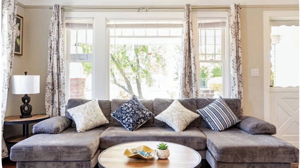 Altaville House | Charming 2-bedroom house in wonderful Angels Camp with WiFi, AC