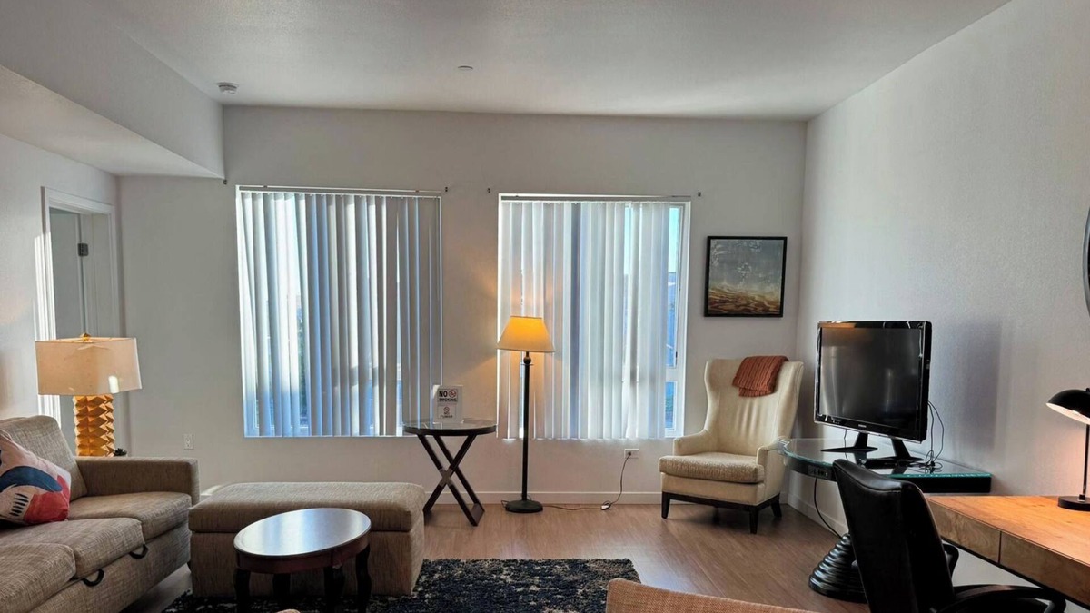 Little Tokyo House | Charming 2-Bedroom in DTLA’s Authentic and Vibrant Little Tokyo Zone
