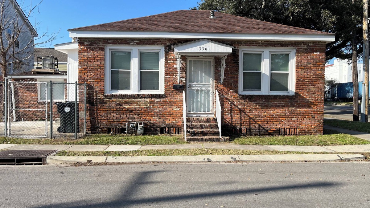 Broadmoor House | Charming 2-bedroom house with AC and WiFi in fabulous New Orleans
