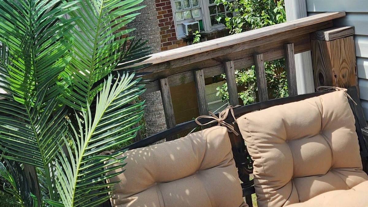 Seventh Ward Apartment | Charming 2-bedroom apartment in amazing New Orleans with AC