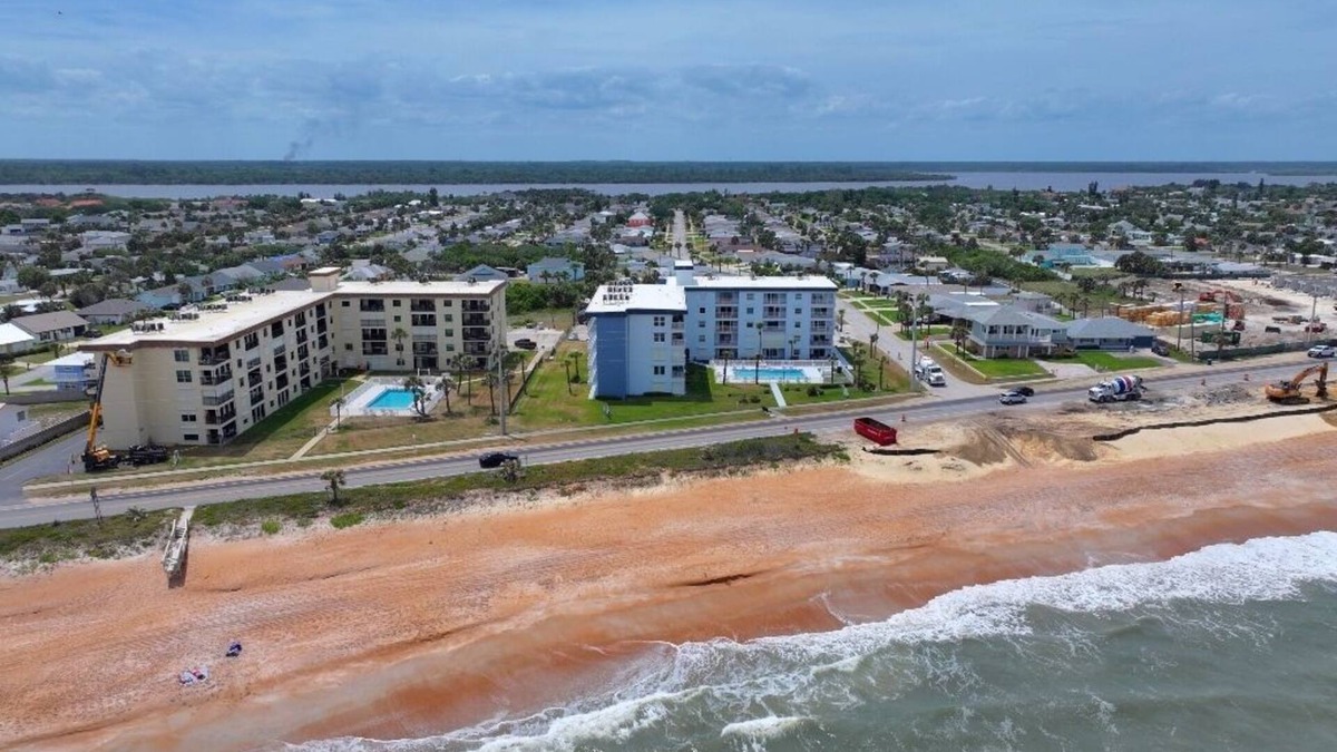 Glenwood Condo | Charming 2-bedroom beachside condo with pool!