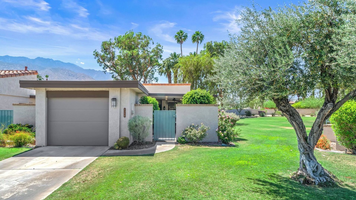 Sunrise Vista Chino Condo | Charming 2-bedroom Palm Springs condo, 6 Pools & Racquet Sports