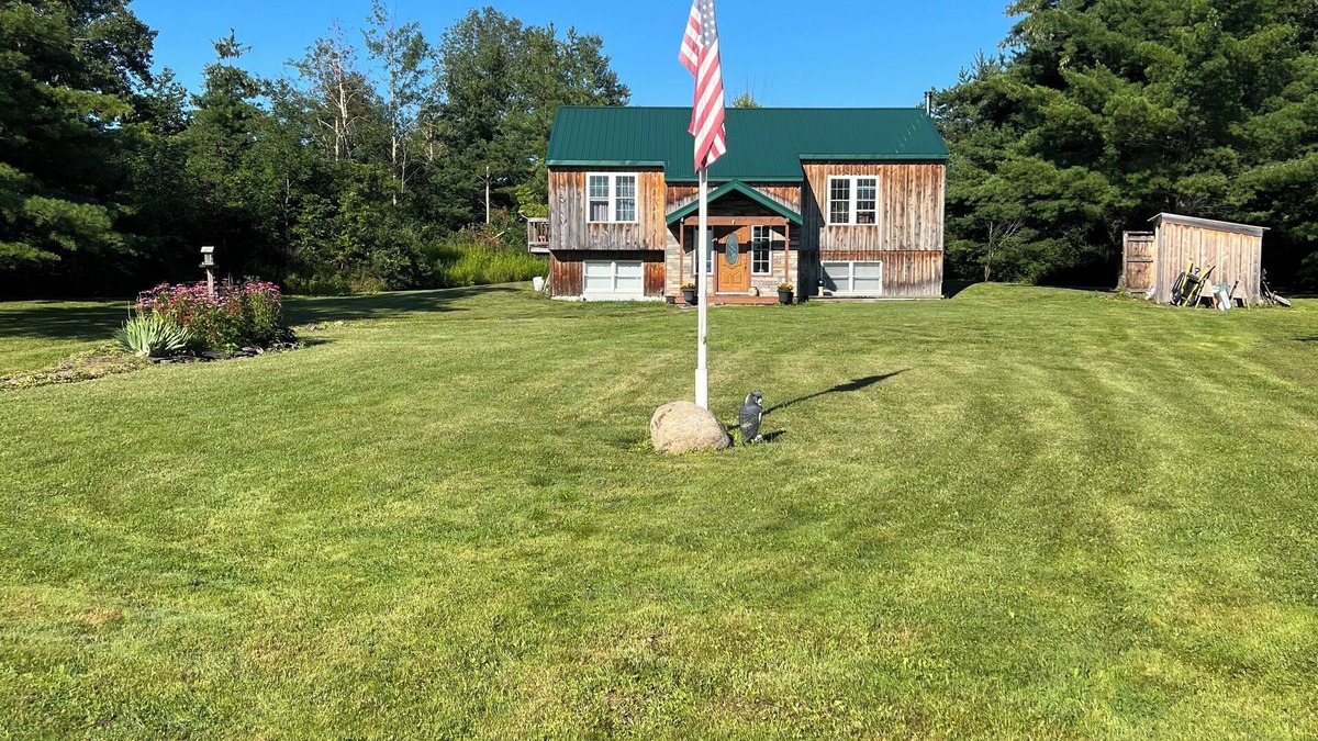 Rock Stream House | Charming 2-bedroom vacation home 17 minutes from Watkins Glen International