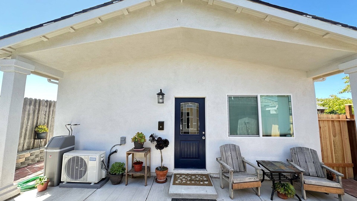 Santa Maria Cottage | Charming 2-bedroom cottage with WiFi, AC in Santa Maria