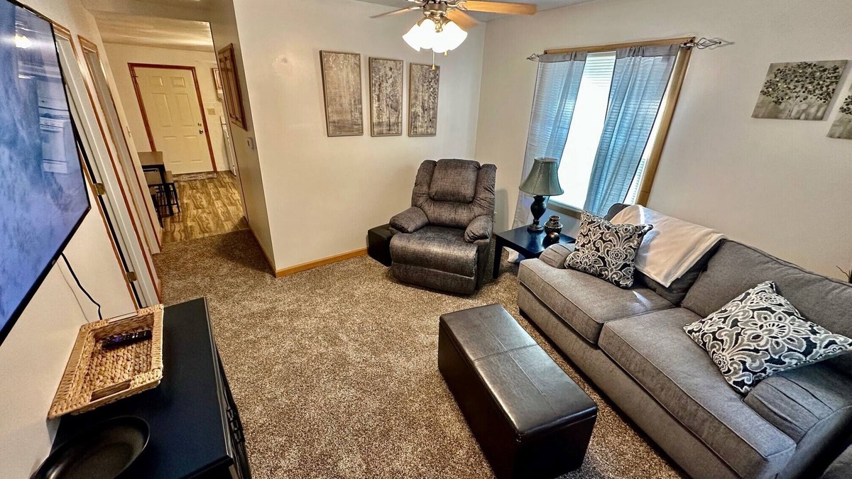 Springfield House | Charming 2-bedroom house, close to attractions and main roads/highways.