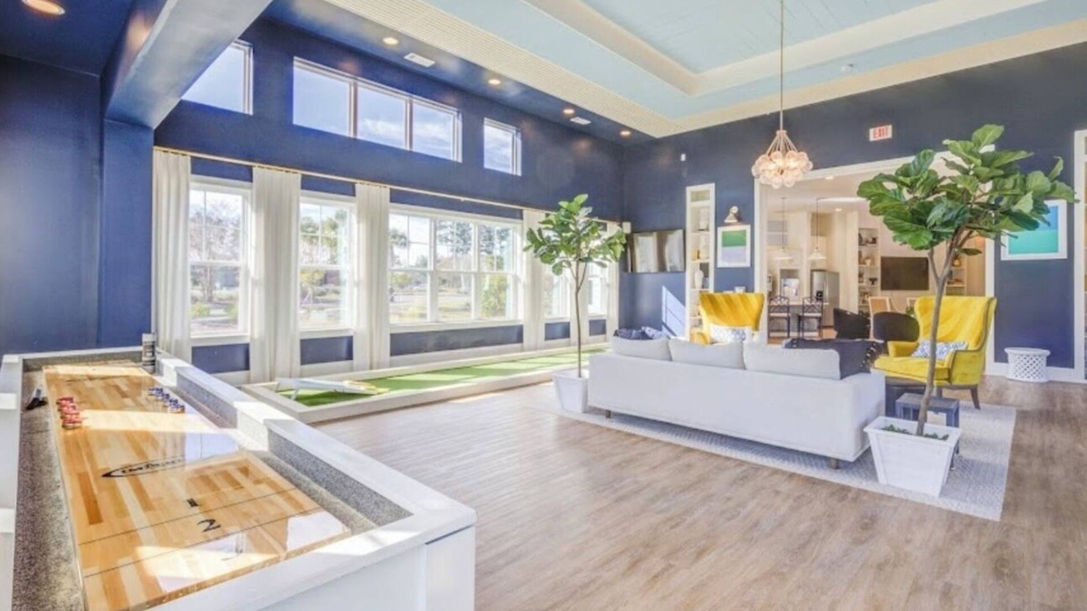 Summerville Apartment | Charming 2-bedroom apartment in delightful Summerville with WiFi, AC