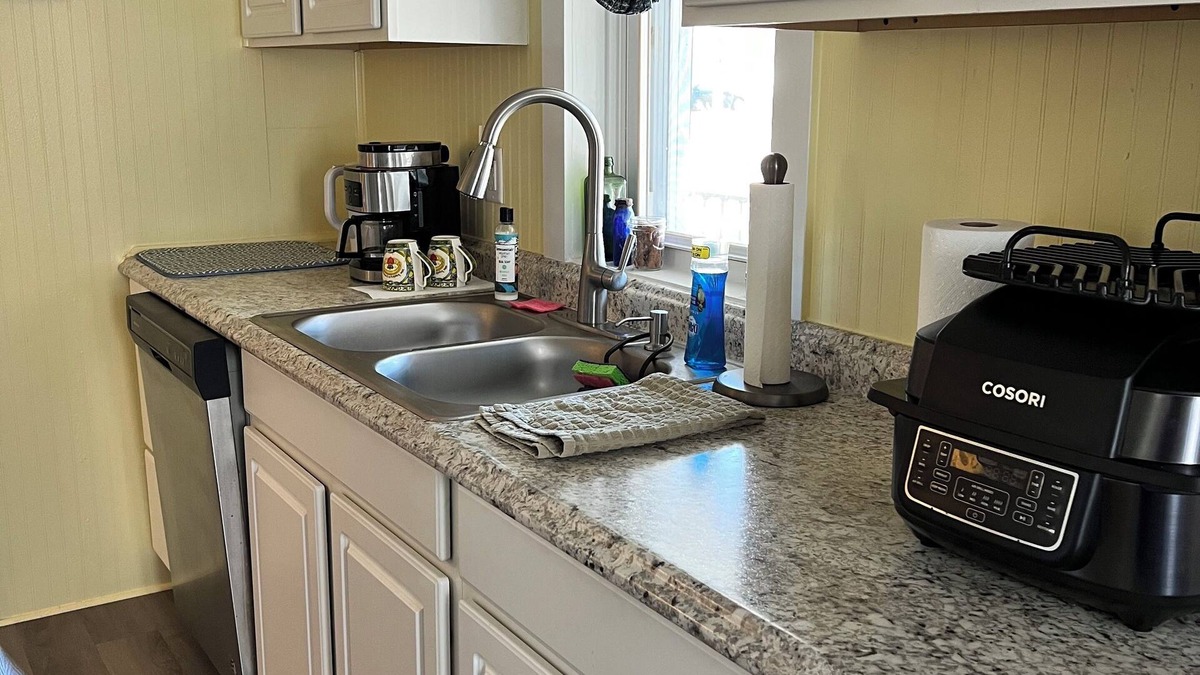 Williamsport House | Charming 2-bedroom house with AC and WiFi in Williamsport