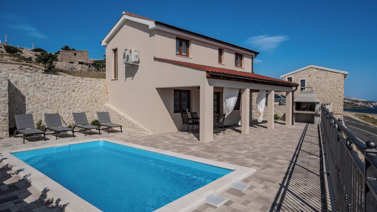 Zubovici Villa | Charming 2-bedroom Villa Kamia with heated swimming pool in fabulous Zubovići