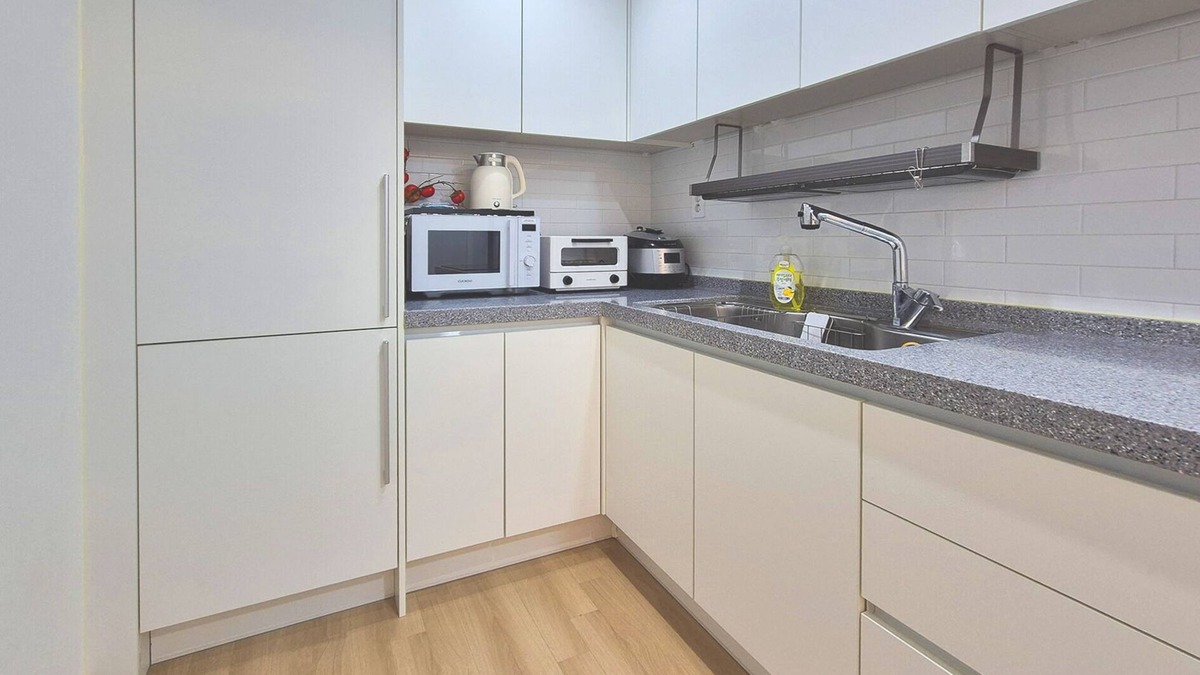 Seogyo-dong Villa | Charming 2-bedroom villa with AC, WiFi in brilliant Mapo-gu