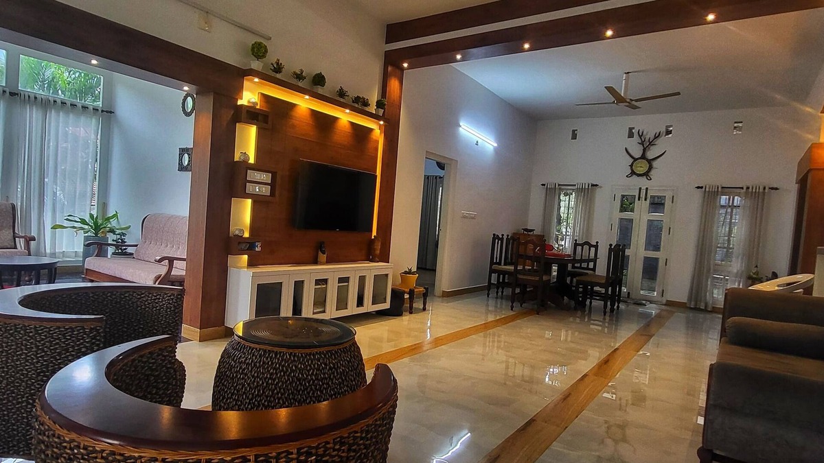 Adimaly Villa | Charming 2-bedroom villa with WiFi, AC in picturesque Munnar