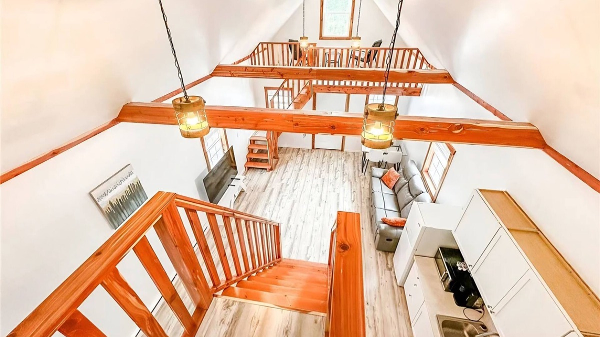 Pulaski Cottage | Charming 2-bedroom VIP cottage in delightful Pulaski. 1.9 mi away from river