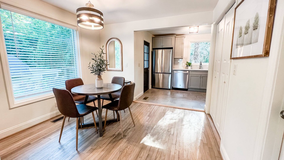 Homewood House | Charming 2 BR Townhome in the Heart of Homewood