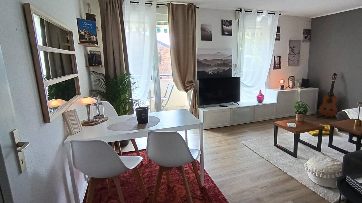 Poteries Apartment | Charming 2-room apartment with sunny terrace