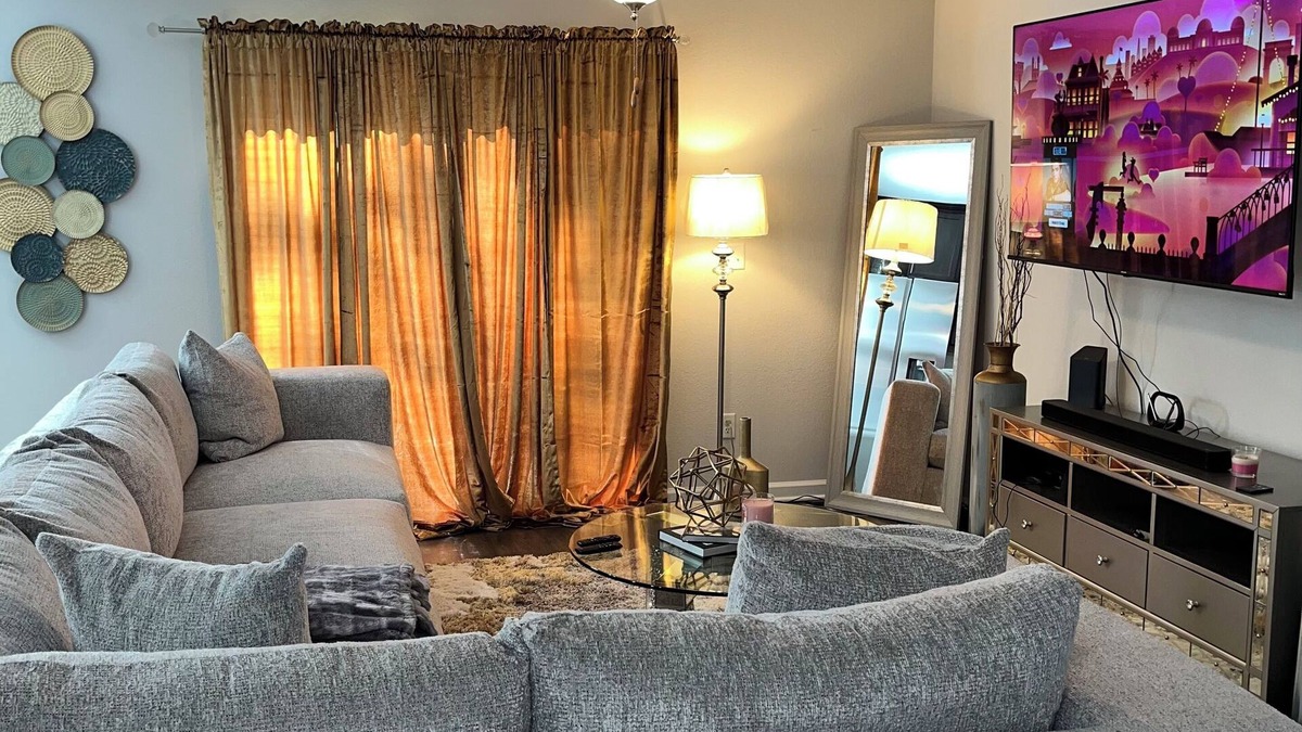 Westside House | Charming 2bdr house in superb Modern Chic home, Nr I295,Golfing, DNTW & Shopping