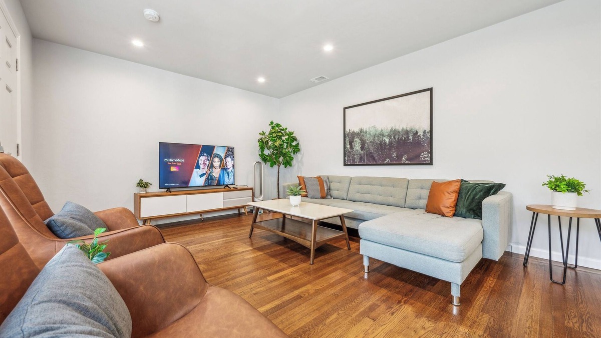 Burlingame Apartment | Charming 2BR/1BA Apt in Burlingame, Close to SFO