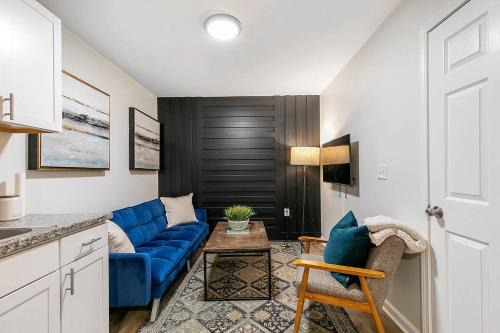 Clarkdale Apartment | Charming 2BR Retreat-Free Parking