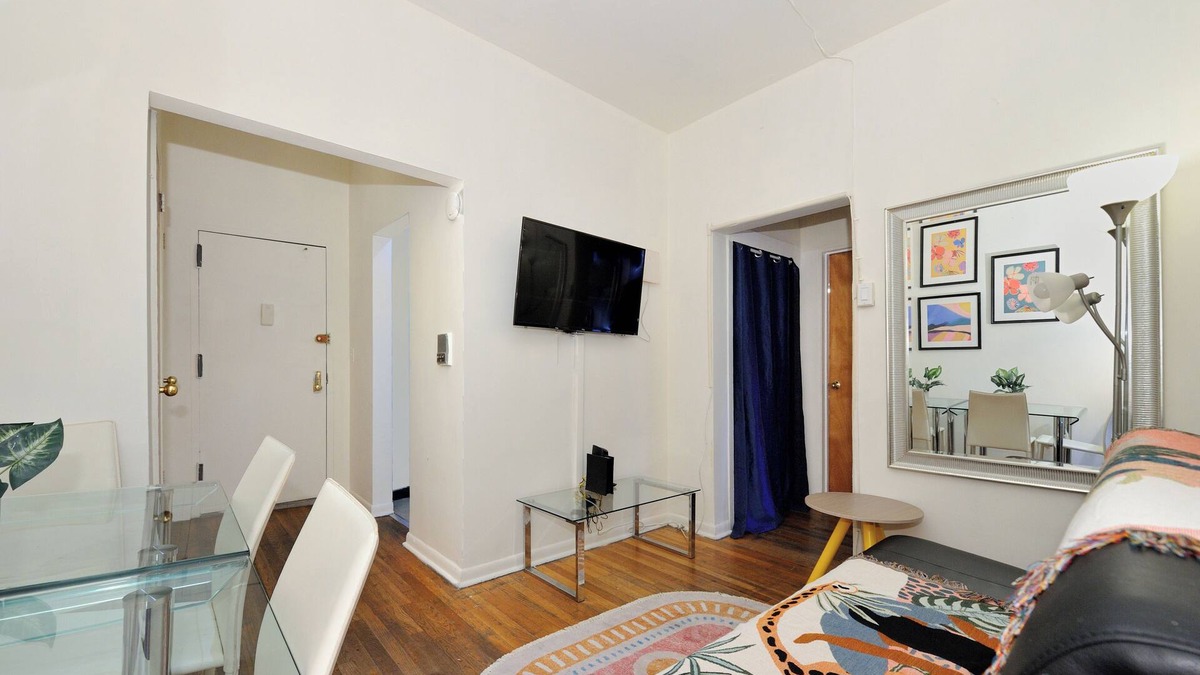 East Harlem Apartment | Charming 2BR Retreat Near Central Park!