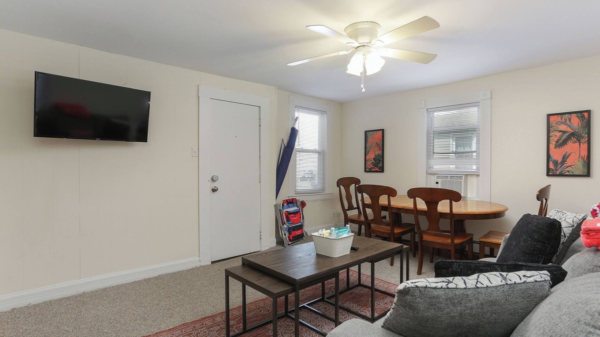Rumson Condo | Charming 2BR Sea Bright Condo – Outdoor Shower, Walk to Beach & Restaurants!