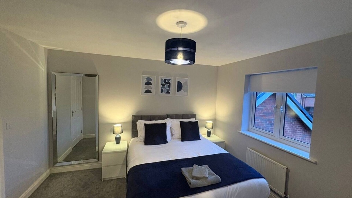 Hartwell House | Charming 3-bed house with Garden- Sleeps 7