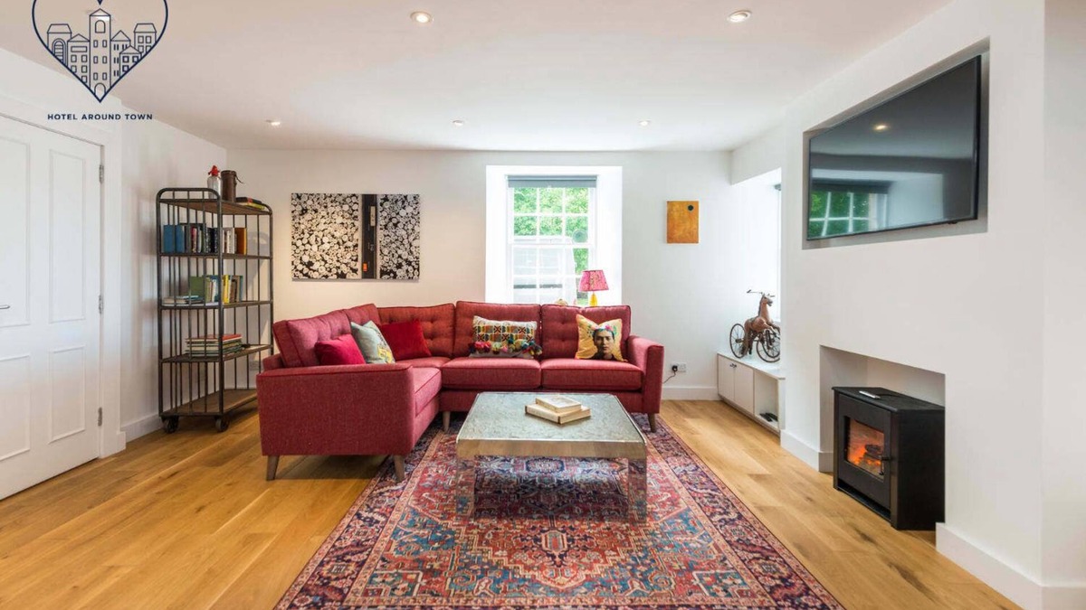 Gifford House | Charming 3 Bed Village Green Cottage East Lothian