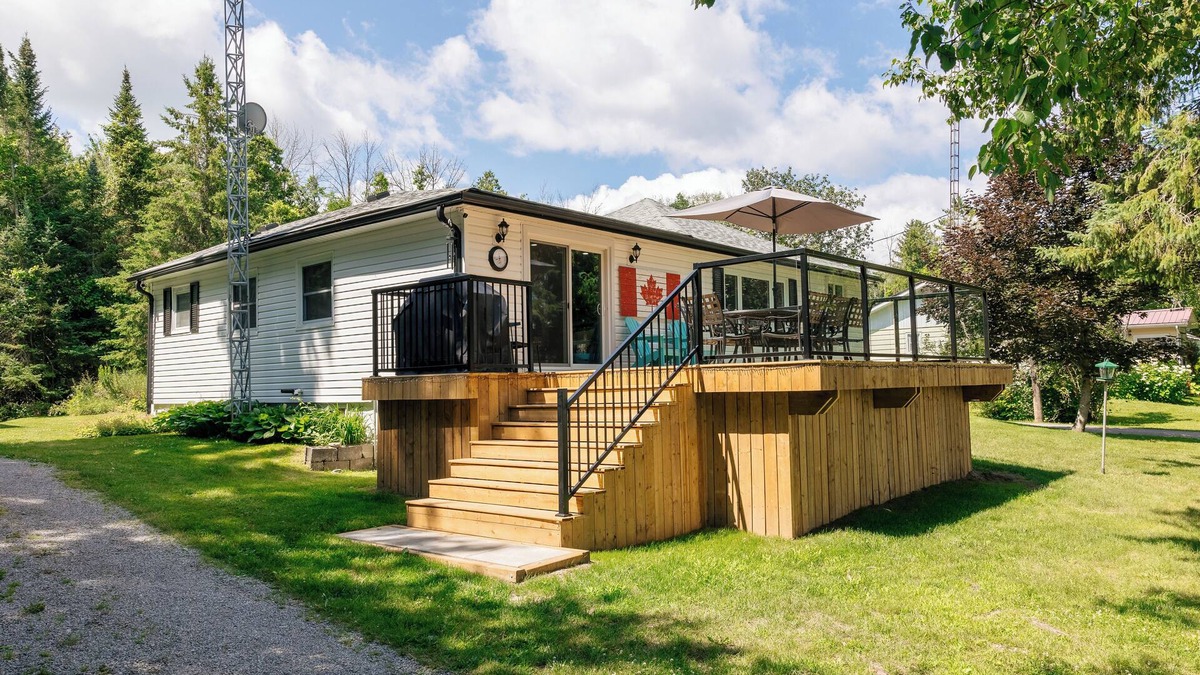 Rosedale Cottage | Charming 3-bedroom cottage with WiFi, AC on serene Balsam Lake