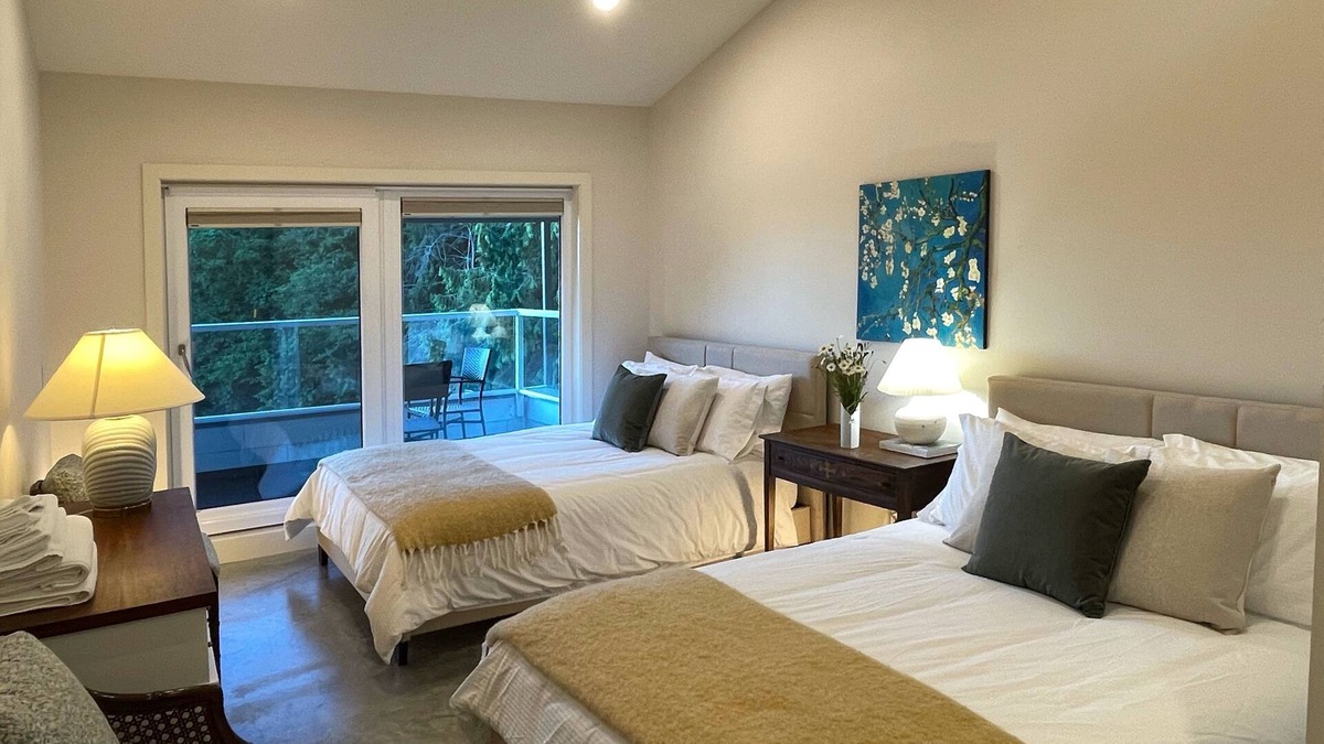 Roberts Creek House | Charming 3-bedroom house in marvelous Roberts Creek with WiFi