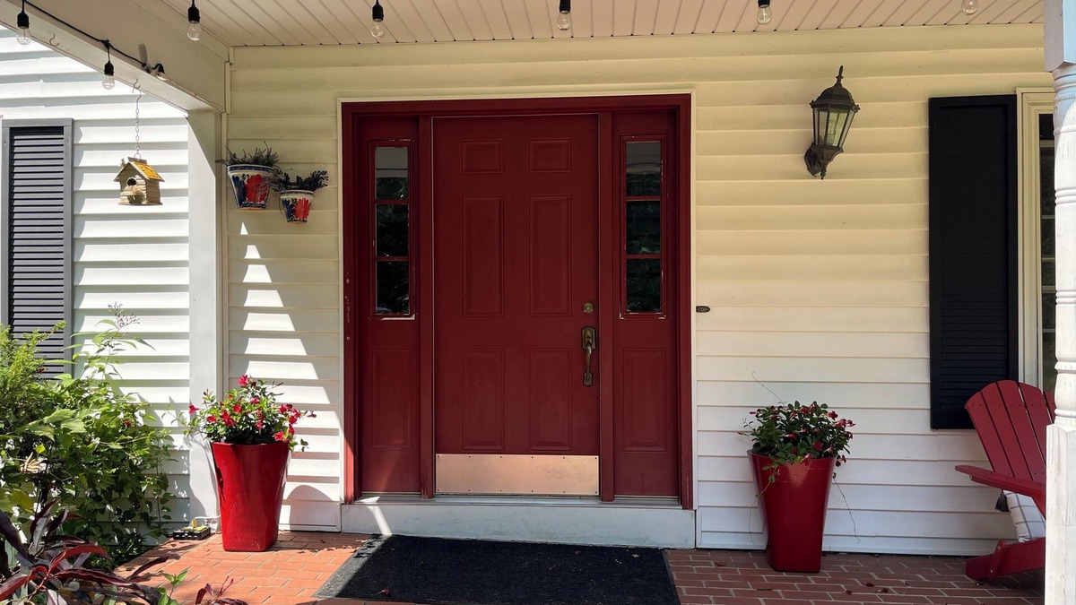 Moreland Hills House | Charming 3-bedroom house in wonderful Moreland Hills with a shared pond & trail
