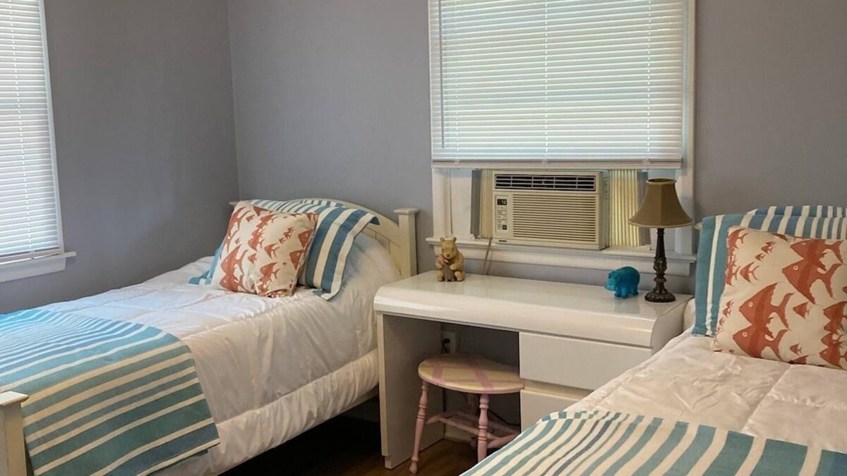 Point Pleasant House | Charming 3-bedroom house in Point Pleasant .Close to Bay Head Beaches.